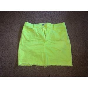 Neon green Arizona skirt size 9